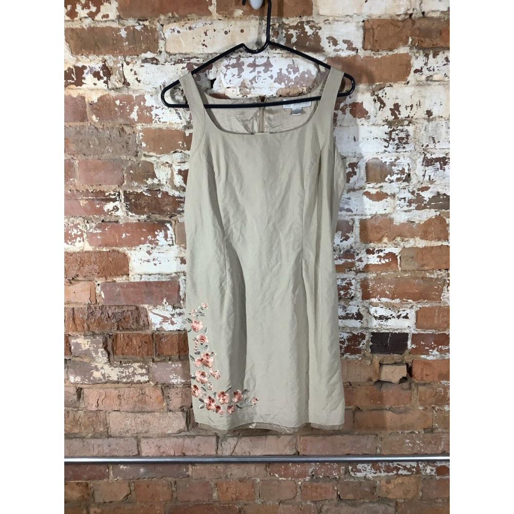 Vintage PETITE SOPHISTICATE Floral Embroidered Silk Dress in Champagne WOMENS 4